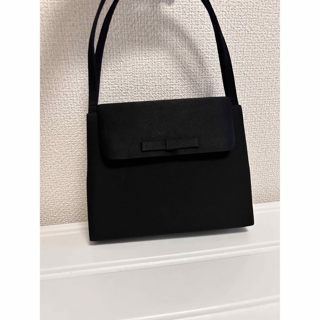 CARVEN(カルヴェン)のCARVEN カルヴェン 冠婚葬祭 ハンドバッグ 黒フォーマルバッグ レディースのバッグ(ハンドバッグ)の商品写真