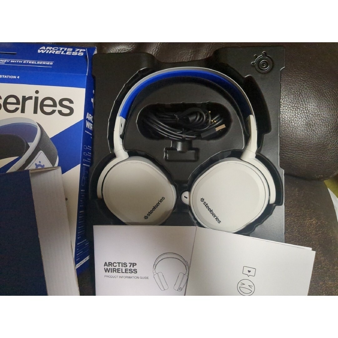 SteelSeries(スティールシリーズ)のSteelSeries Arctis 7P　wireless　nana様専用 スマホ/家電/カメラのオーディオ機器(ヘッドフォン/イヤフォン)の商品写真