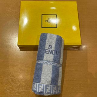 フェンディ(FENDI)のFENDIフェイスタオルブルー②(タオル/バス用品)