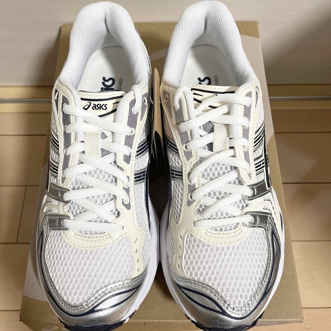 asics(アシックス)のASICS GEL-KAYANO 14  emmi 23.5cm レディースの靴/シューズ(スニーカー)の商品写真