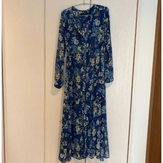 バナナリパブリック(Banana Republic)のバナナリパブリック 青 花柄 ロング　ワンピース　ザラ　H&M エストネーション(ロングワンピース/マキシワンピース)