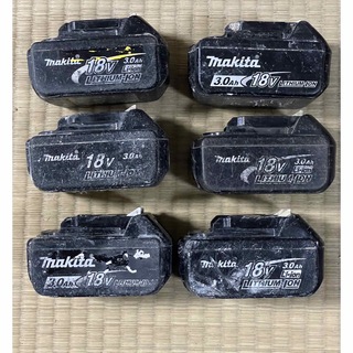マキタ(Makita)のマキタ makitaバッテリー 18v 3.0Ah ジャンク(工具/メンテナンス)