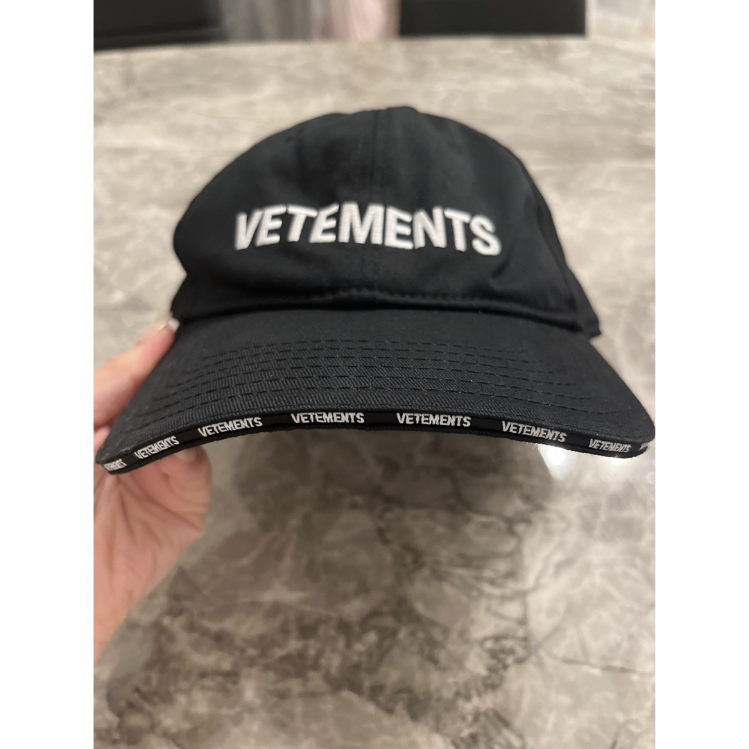 vetements キャップ reebok 確実正規品