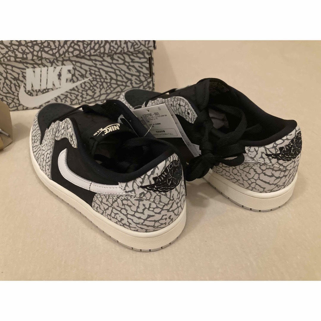 COOL!! Nike Air Jordan 1 Black Cement