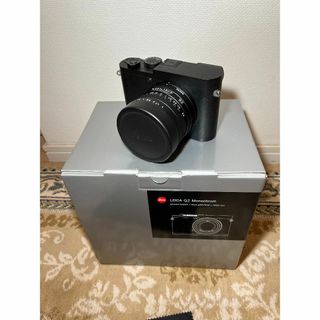 ライカ(LEICA)の美品 Leica Q2 Monochrom モノクローム ハンドグリップ付き(コンパクトデジタルカメラ)