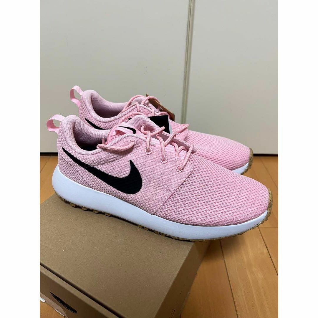 NIKE(ナイキ)の新品　ナイキ　ローシG ネクスト　ネイチャー　ピンク　ゴルフ　25.5㎝ スポーツ/アウトドアのゴルフ(シューズ)の商品写真