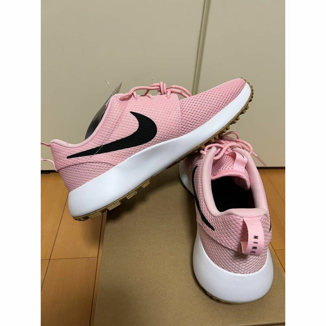 NIKE(ナイキ)の新品　ナイキ　ローシG ネクスト　ネイチャー　ピンク　ゴルフ　25.5㎝ スポーツ/アウトドアのゴルフ(シューズ)の商品写真