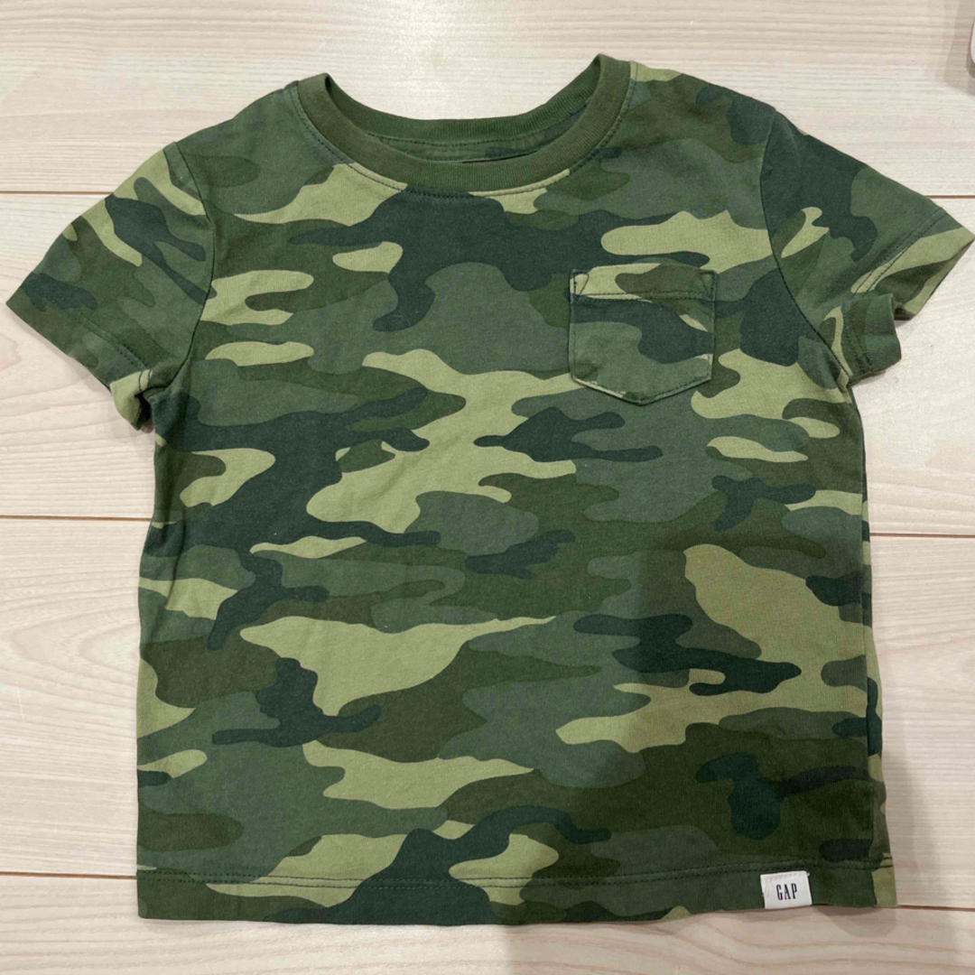 babyGAP(ベビーギャップ)のbabyGAP tシャツ 90センチ キッズ/ベビー/マタニティのキッズ服男の子用(90cm~)(Tシャツ/カットソー)の商品写真