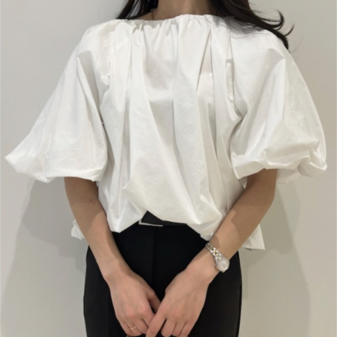 美品《ミラオーウェン》インナー付 ギャザーボリュームバルーンシルエットブラウス