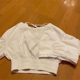 ザラ(ZARA)のブラウス　レースアップ　編み上げ　リボン　ZARA(シャツ/ブラウス(長袖/七分))