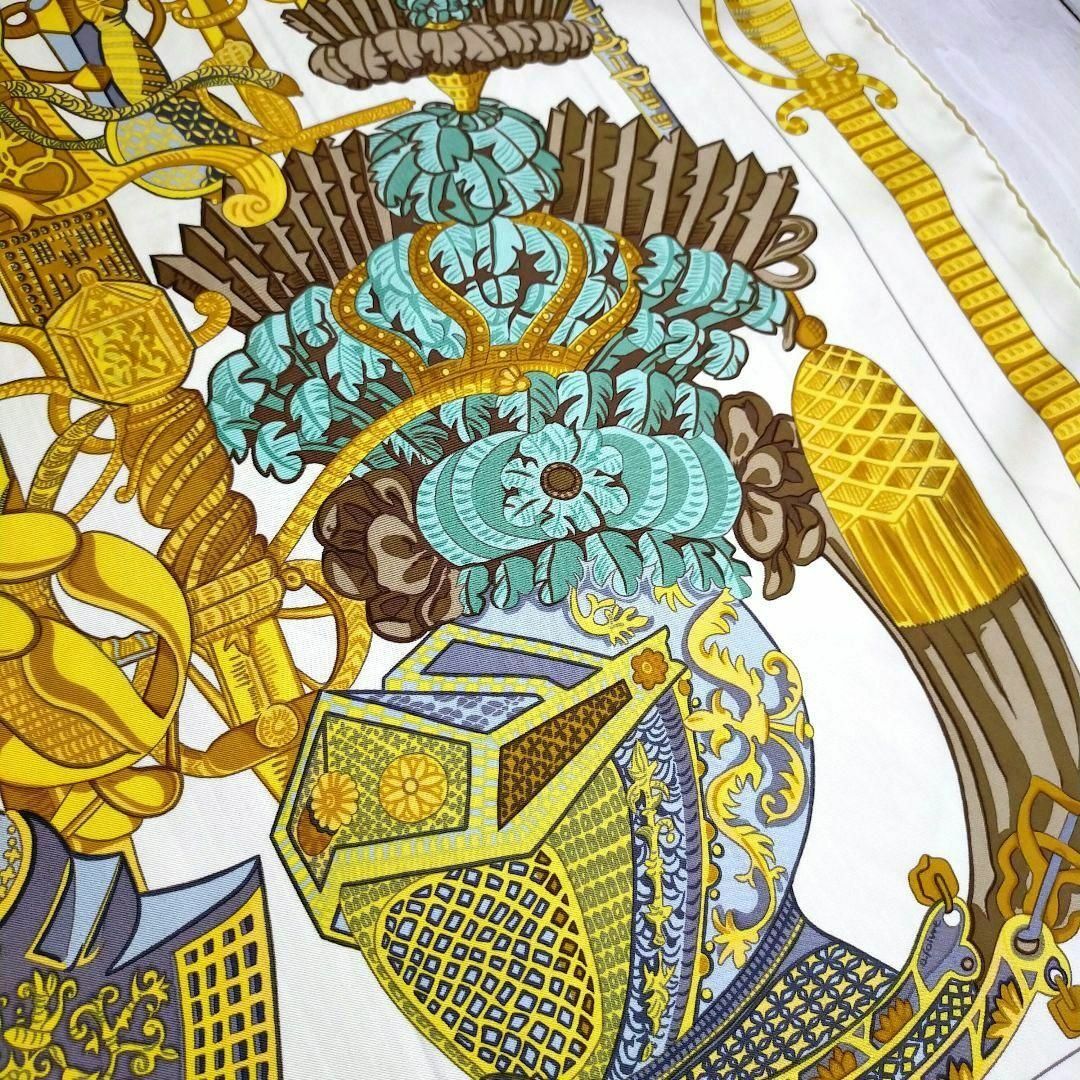 美品 タグあり】HERMES エルメス 羽根飾りの騎兵兜 カレ90 スカーフ