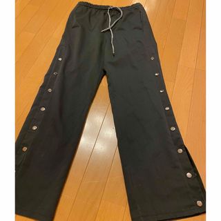 ジャージ　シャカシャカ　ナイロンズボン　カーゴパンツ　ブラック　黒　　(ジャージ)