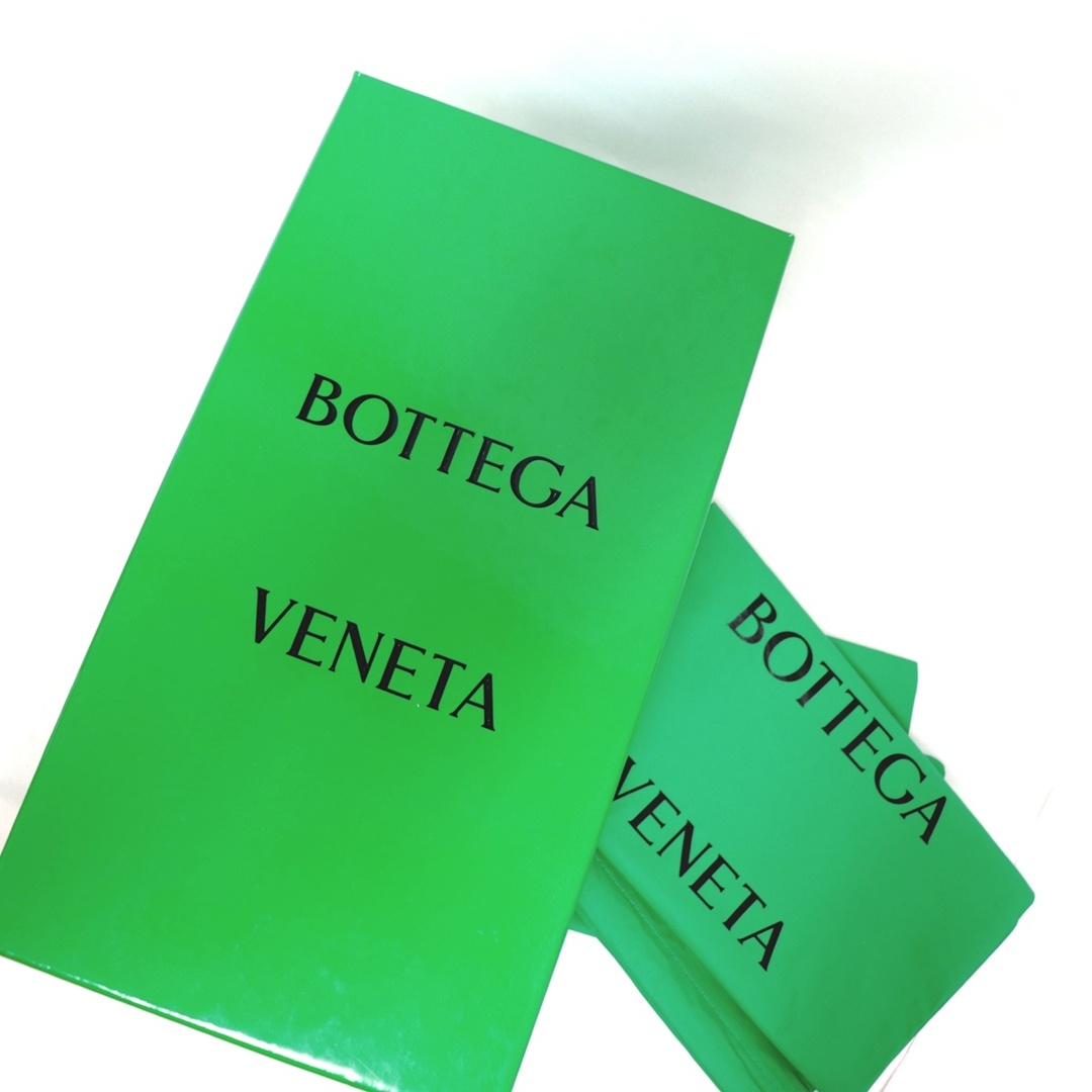 Bottega Veneta(ボッテガヴェネタ)の未使用 ボッテガヴェネタ ストレッチメッシュパンプス レディース 黄色 黄緑系 38.5 BOTTEGA VENETA レディースの靴/シューズ(ハイヒール/パンプス)の商品写真