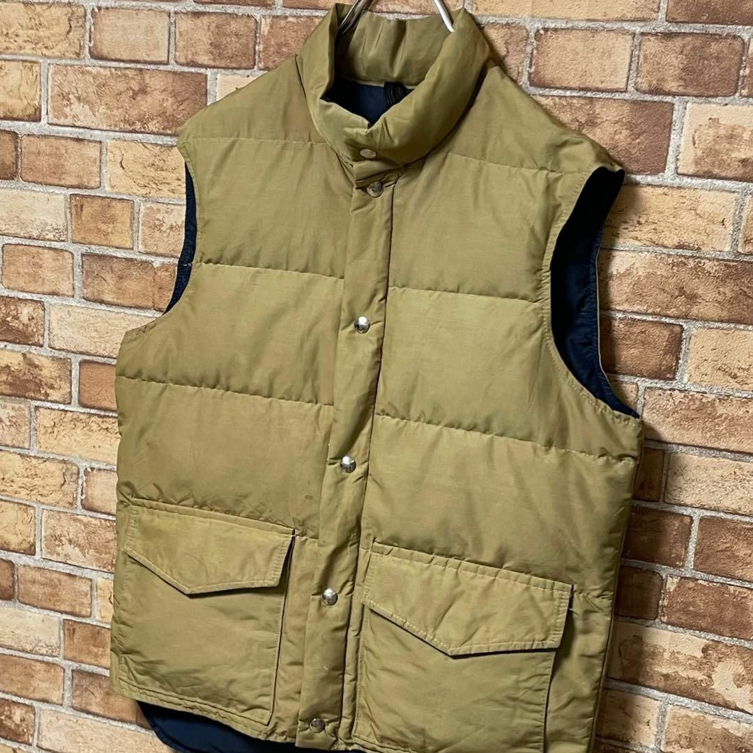 WOOLRICH(ウールリッチ)のウールリッチ　白タグ　ヴィンテージ　ダウンベスト　ジップアップ　肉厚　ベージュ メンズのジャケット/アウター(ダウンベスト)の商品写真