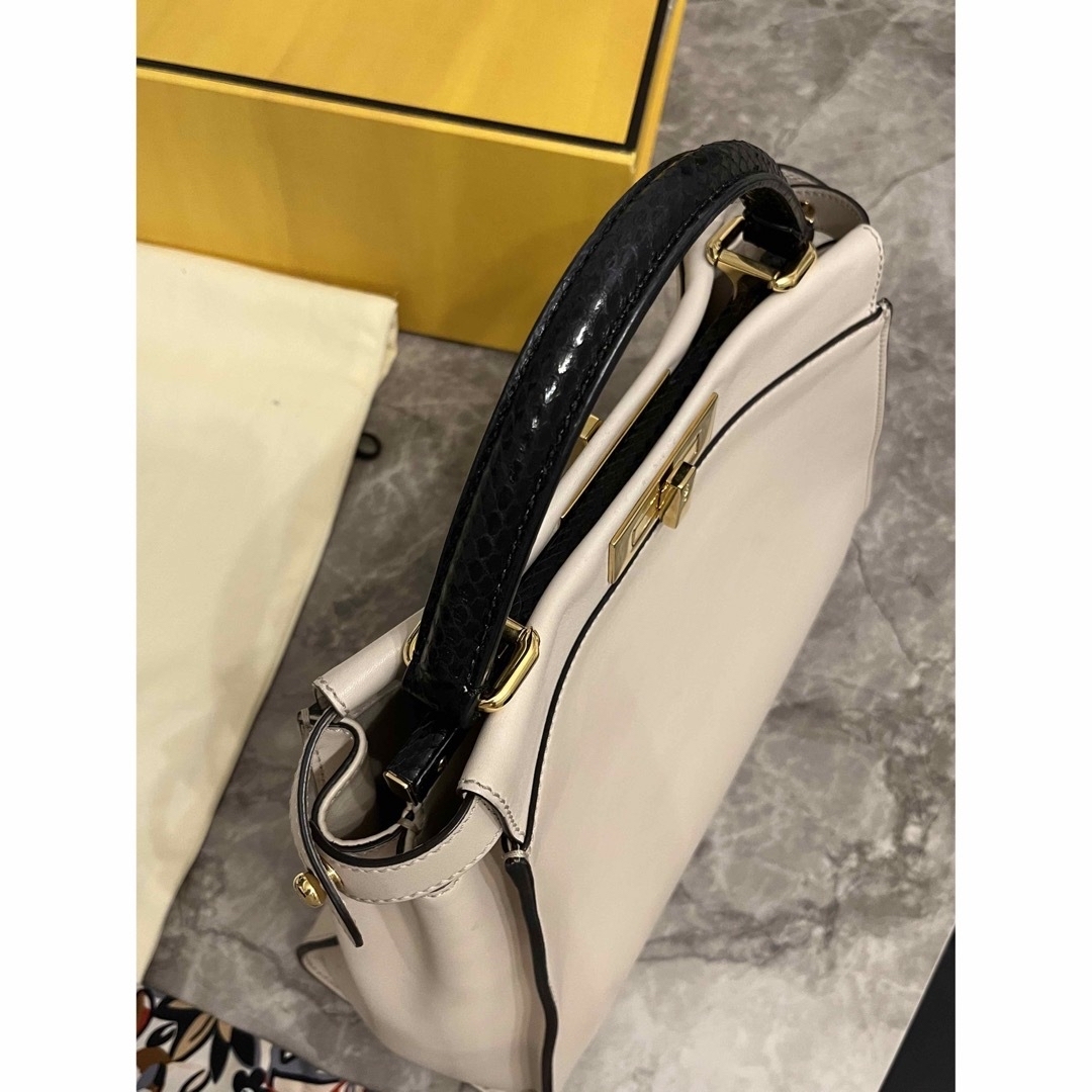 FENDI - FENDI モンスターピーカブー ハラコ ラッピー付の通販 FENDI - FENDI モンスターピーカブー ハラコ ラッピー付の通販