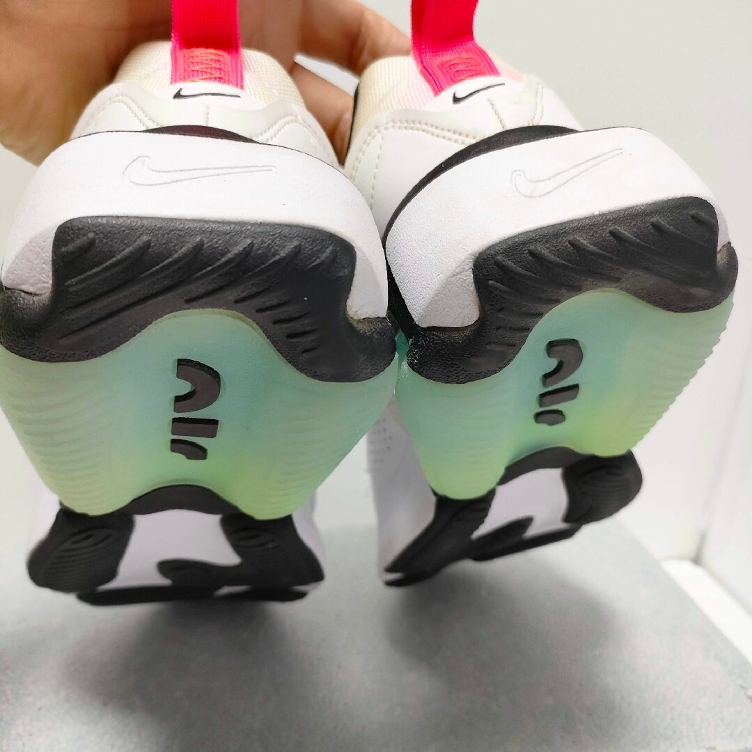 NIKE(ナイキ)の24cm 限定【NIKE AIR MAX VERONA】エアマックスベローナ レディースの靴/シューズ(スニーカー)の商品写真