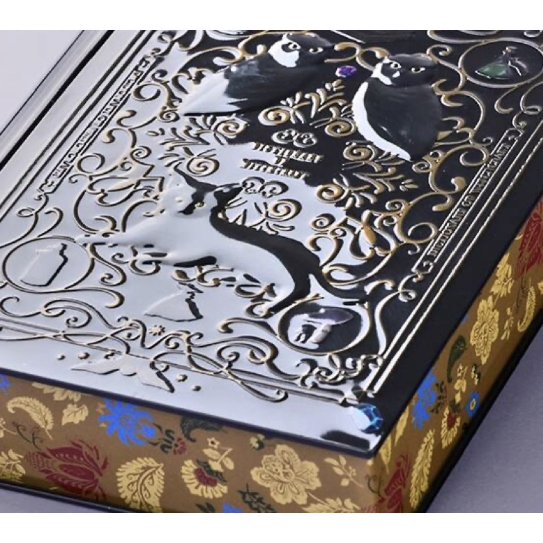 KALDI - 魔法辞書クッキー缶 新品 カルディの通販 by Raku KALDI - 魔法辞書クッキー缶 新品 カルディの通販 by Raku