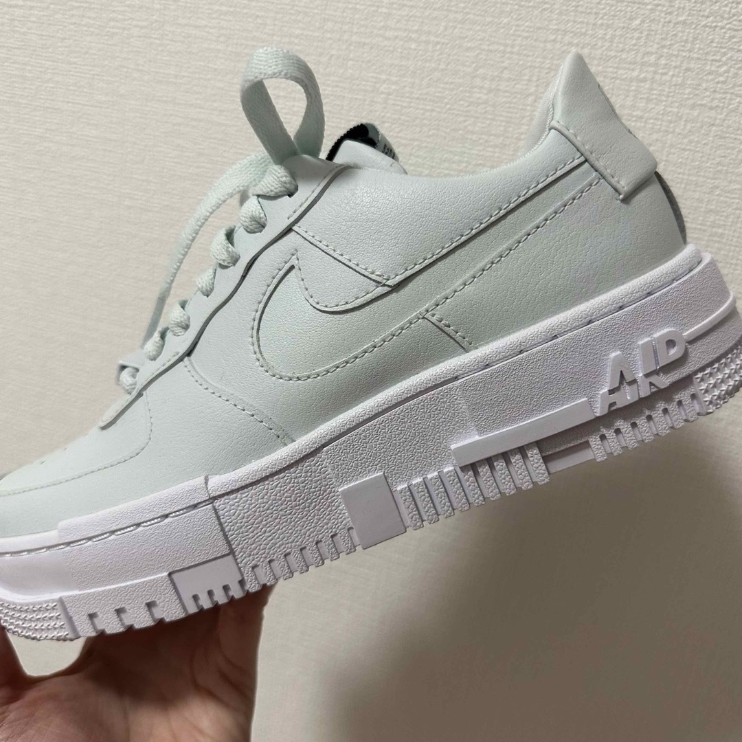 NIKE(ナイキ)のAF1 PIXEL ゴーストアクア レディースの靴/シューズ(スニーカー)の商品写真