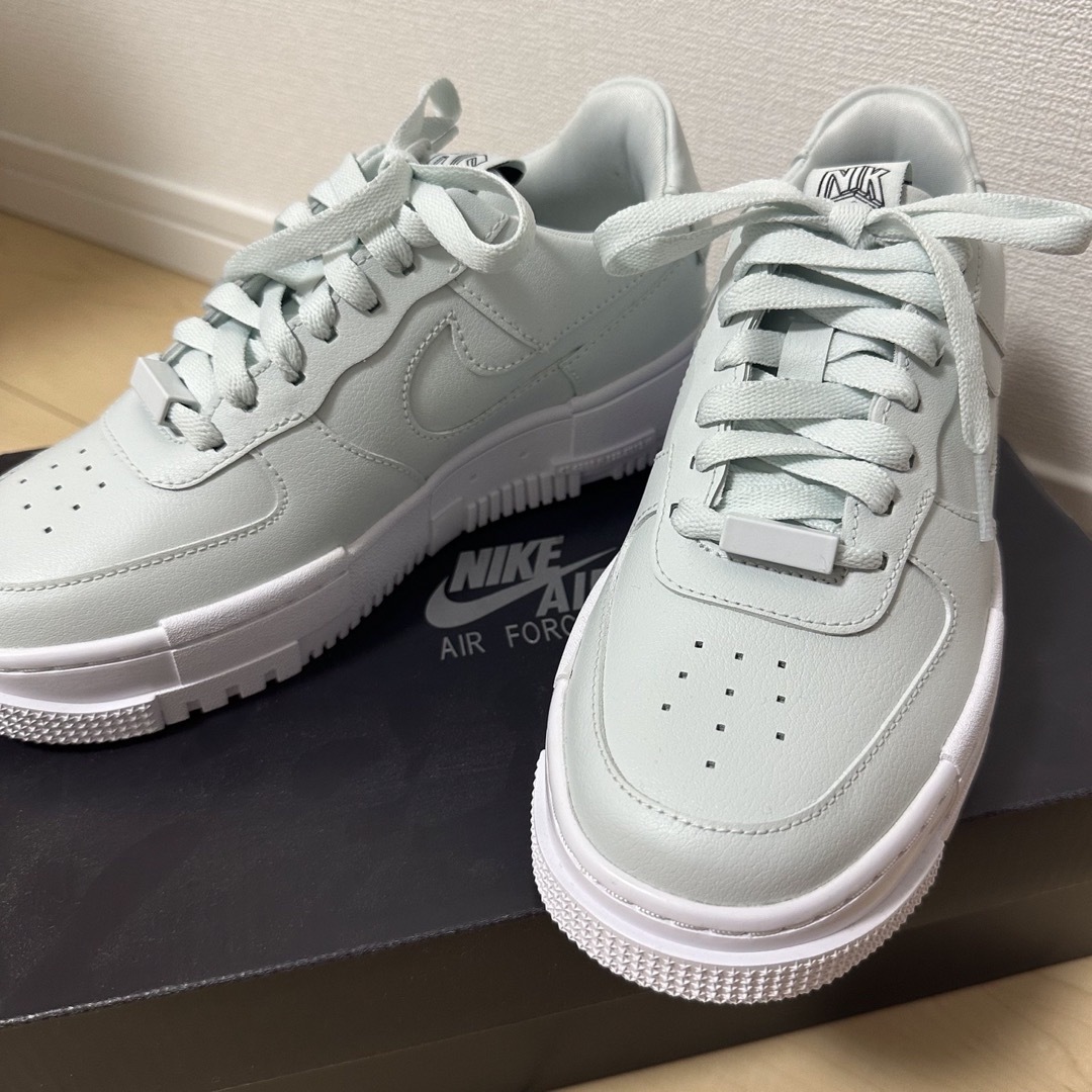 NIKE(ナイキ)のAF1 PIXEL ゴーストアクア レディースの靴/シューズ(スニーカー)の商品写真