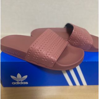 アディダス(adidas)のadidas アディダス　ADILETTE  アディレッタ CQ2236(サンダル)