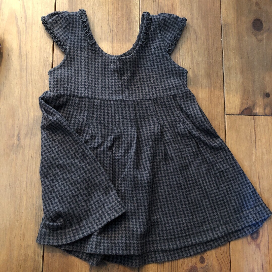 BeBe(ベベ)のBEBE ワンピース 90 千鳥格子 ブラウン フォーマル キッズ/ベビー/マタニティのキッズ服女の子用(90cm~)(ワンピース)の商品写真