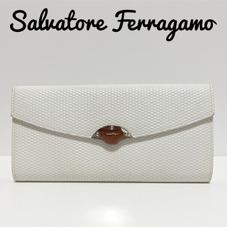 サルヴァトーレフェラガモ 財布(レディース)（ホワイト/白色系）の通販