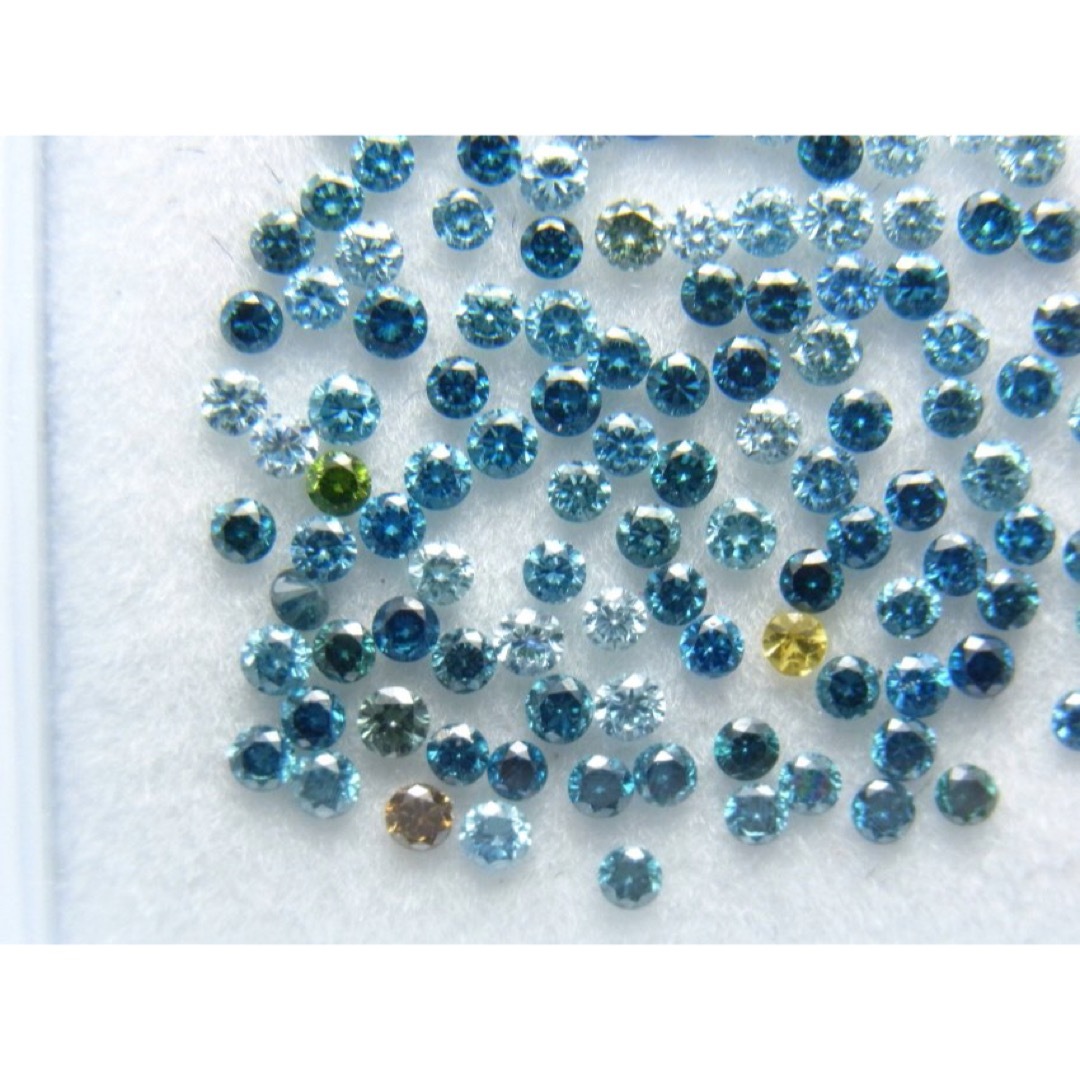 ミックスカラー系 SIクラス 合計0.64ct 天然ダイヤルース