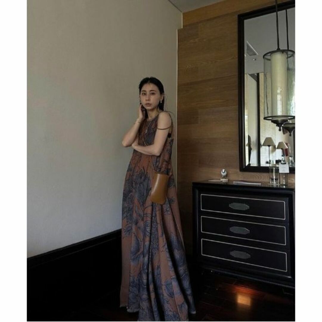 KEITAMARUYAMA × AMERI VOLUME FLARE DRESS | www.innoveering.net
