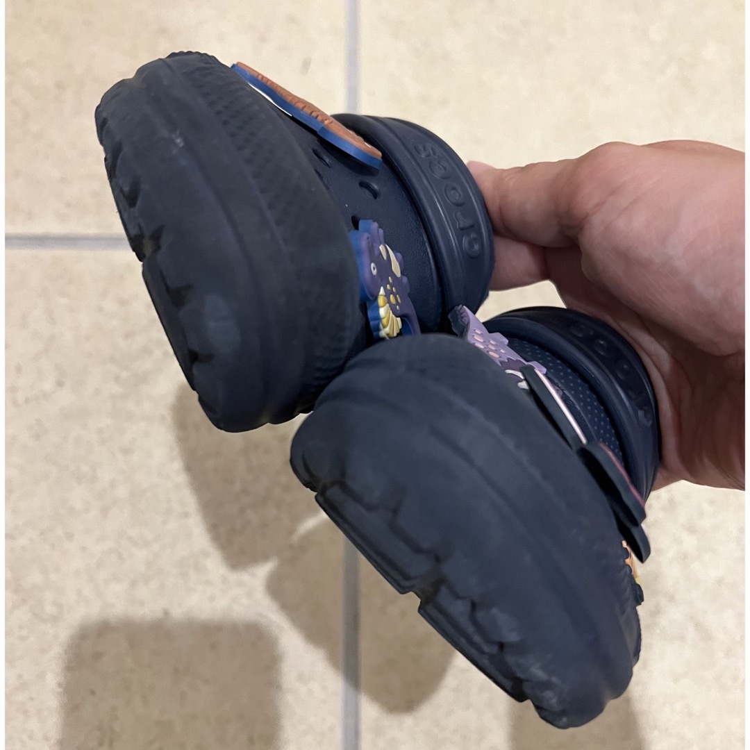 crocs(クロックス)のクロックス　ボアサンダル　C9  キッズ/ベビー/マタニティのキッズ靴/シューズ(15cm~)(サンダル)の商品写真