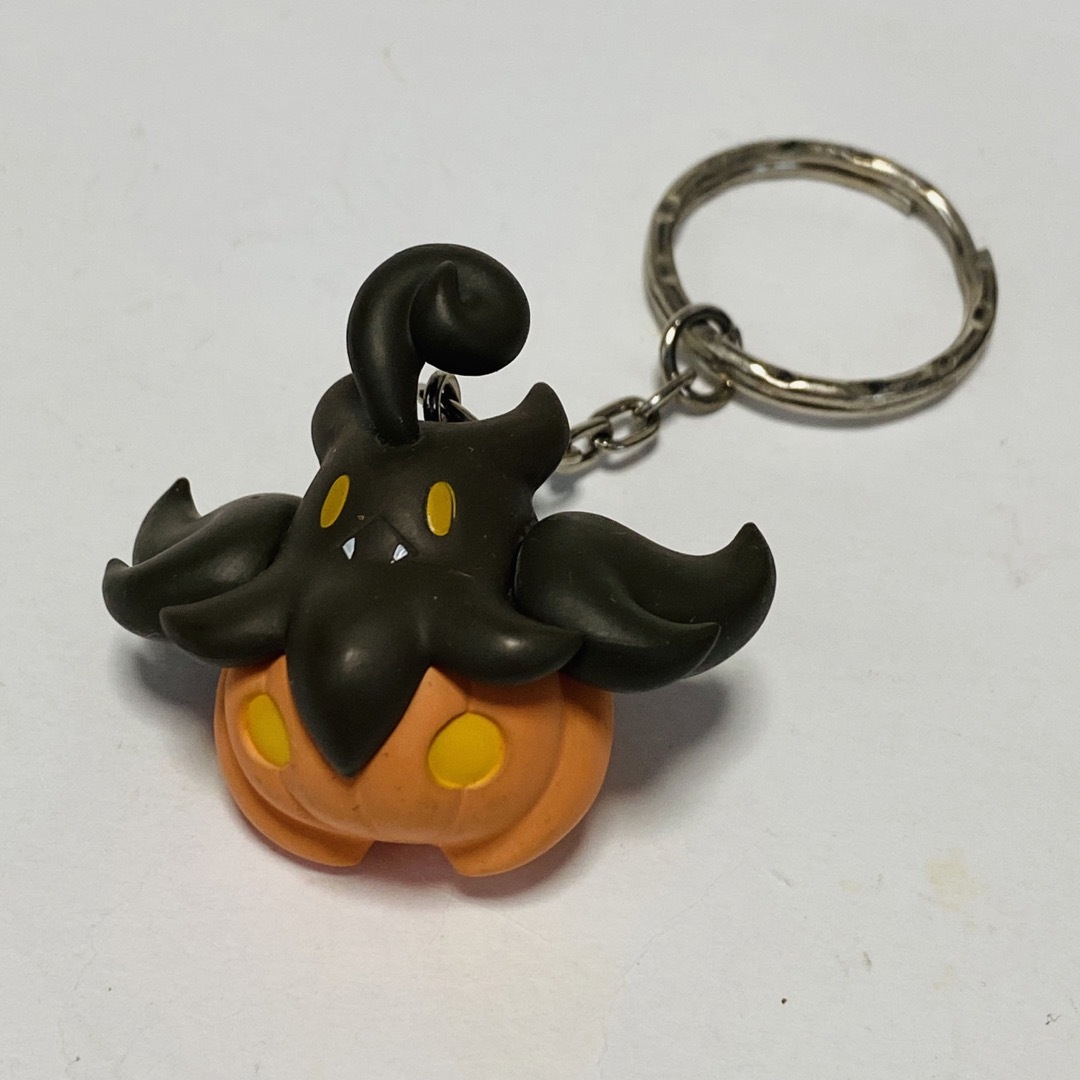 ポケモン ロケット団 フィギアキーホルダー バケッチャの通販 by oh🅾️oh ohレツゴーオコエ｜ラクマ