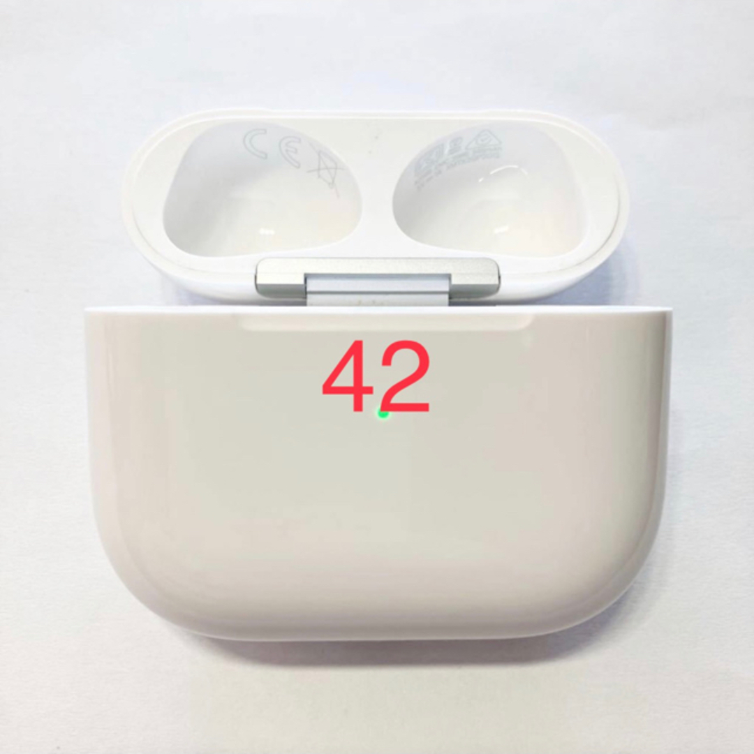 AirPods 3三 充電ケースのみ　第3世代 AirPods アップル本物