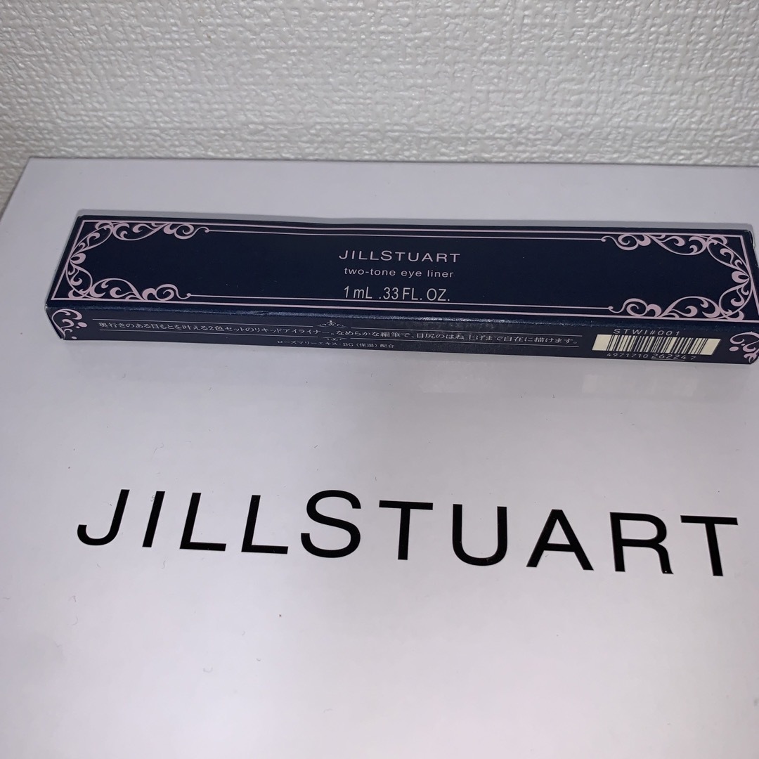 JILLSTUART(ジルスチュアート)のジルスチュアート ツートーン アイライナー #01 Black NAVY コスメ/美容のベースメイク/化粧品(アイライナー)の商品写真