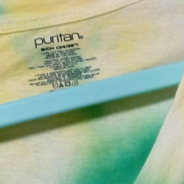 US古着 puritan ＶネックタイダイＴシャツ S位 メンズのトップス(Tシャツ/カットソー(半袖/袖なし))の商品写真