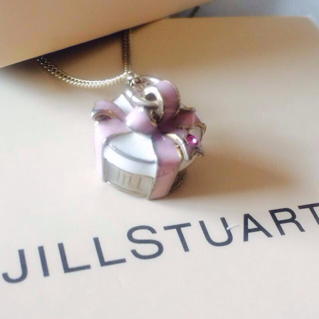 JILLSTUART(ジルスチュアート)のジルスチュアート♡ピアスネックレスセット レディースのアクセサリー(ネックレス)の商品写真