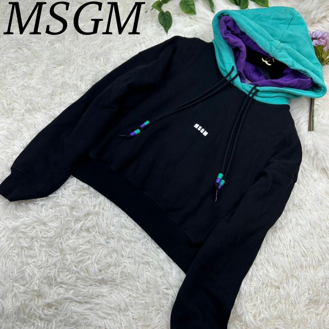 MSGM ショートパーカー