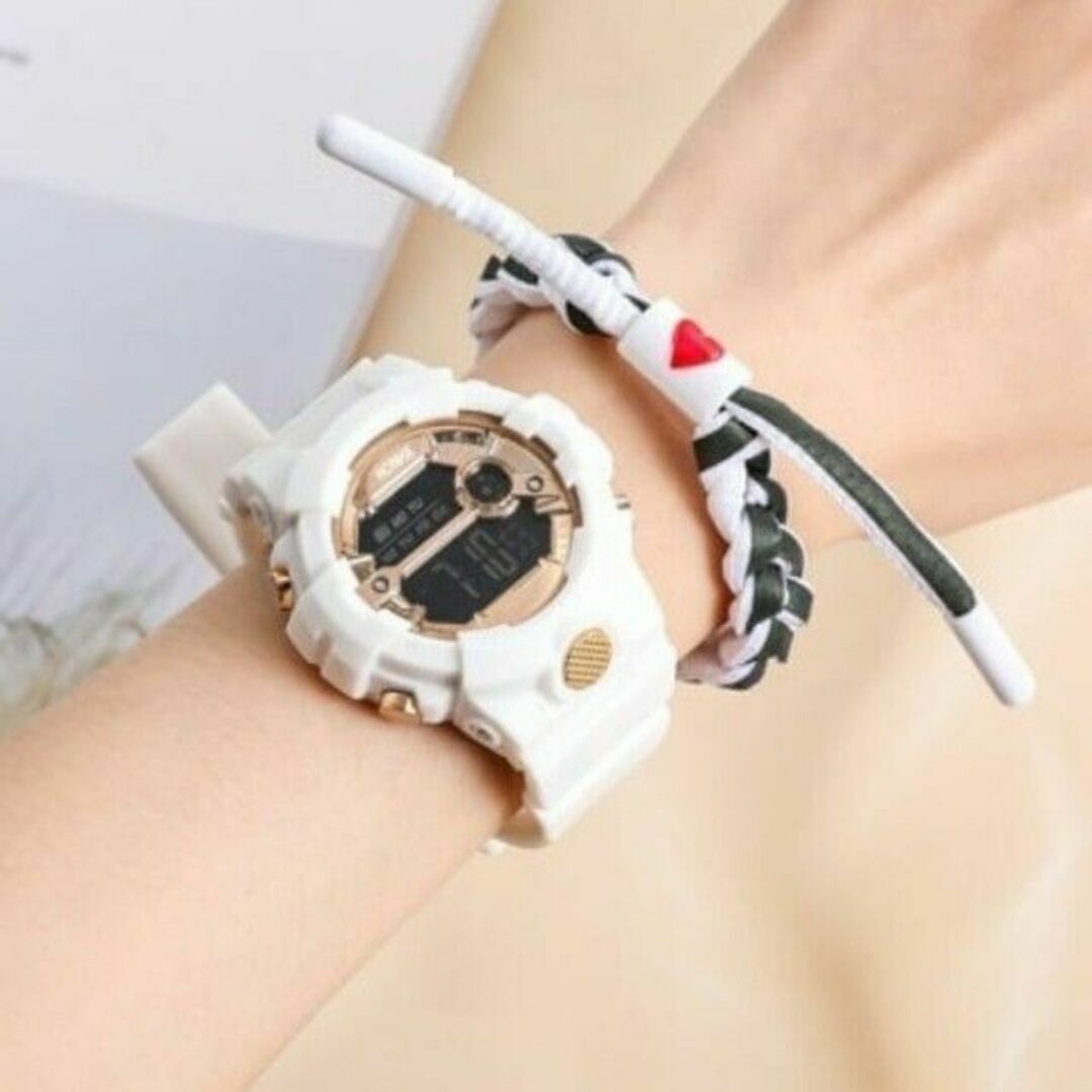 新品 メンズ レディース&ボーイズ ガールズ 腕時計デジタル多機能LED 白 レディースのファッション小物(腕時計)の商品写真