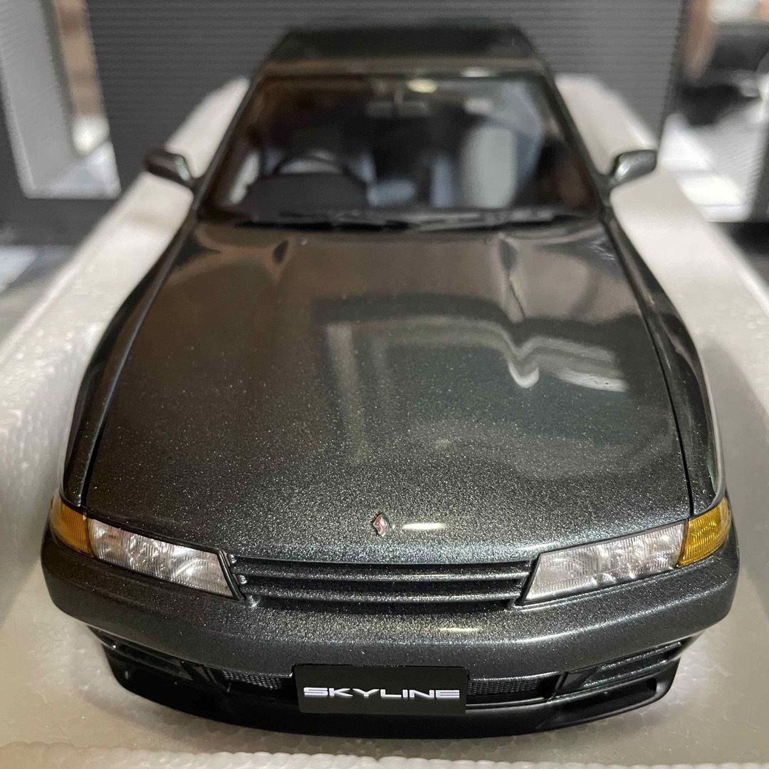 未展示品オートアート1/18 スカイラインGT-R(R32) GUN GRAY www