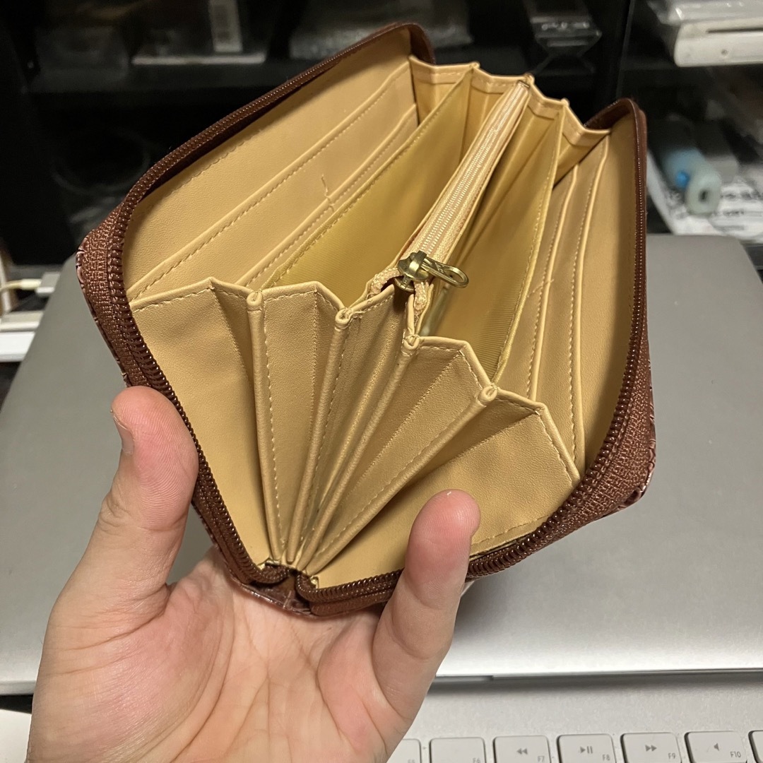Crocodile - 【未使用品】【クロコダイル】 エナメル / 長財布 の通販