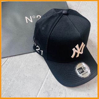 希少完売品！N°21×NEWERA×MLB コラボ　ヤンキースキャップ　ブラック