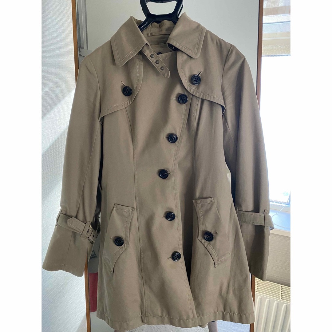 BURBERRY BLUE LABEL(バーバリーブルーレーベル)のBurberry Bluelabelトレンチコート　40 レディースのジャケット/アウター(トレンチコート)の商品写真