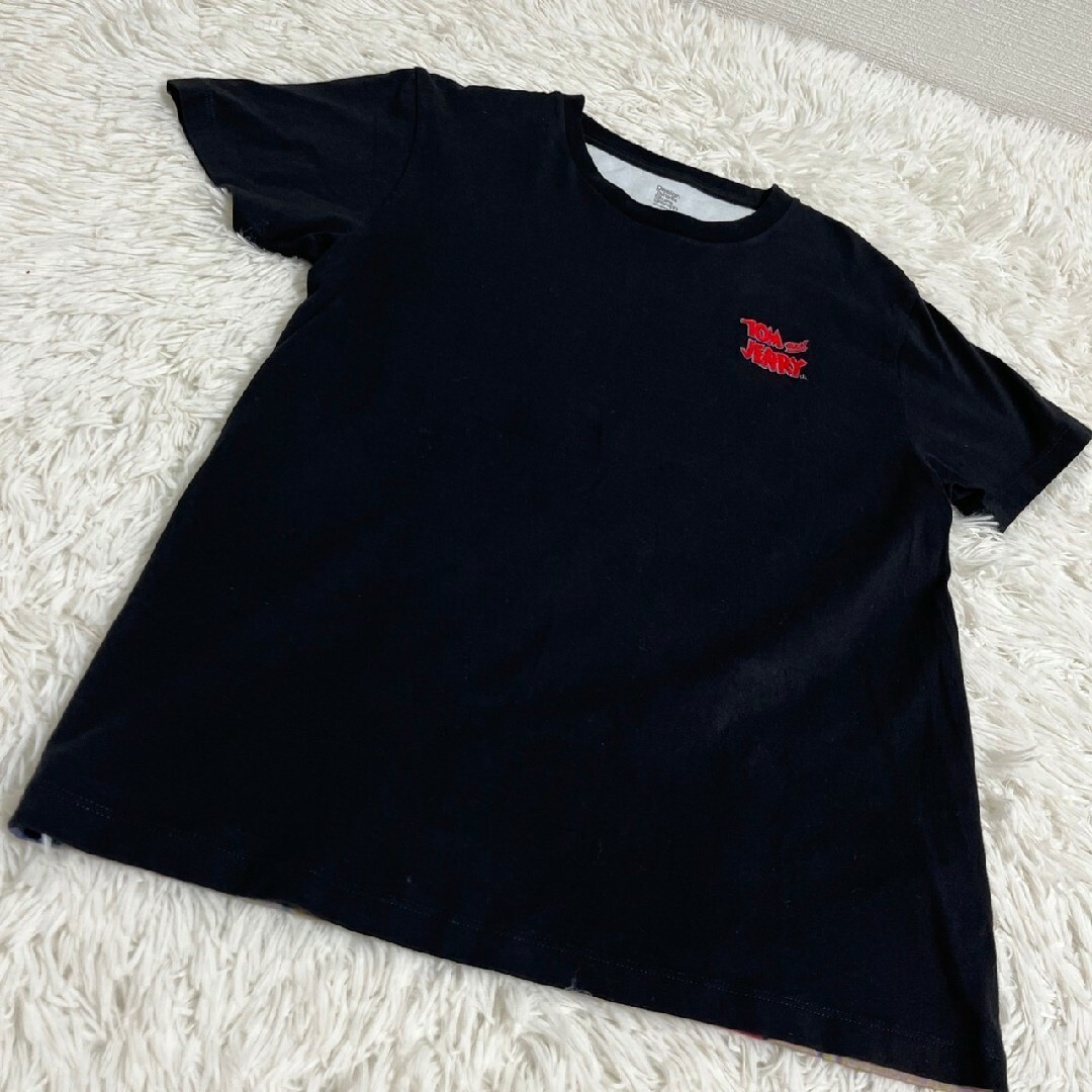 Design Tshirts Store graniph(グラニフ)のgraniph トムとジェリー　Tシャツ　半袖　プリント　S メンズのトップス(Tシャツ/カットソー(半袖/袖なし))の商品写真