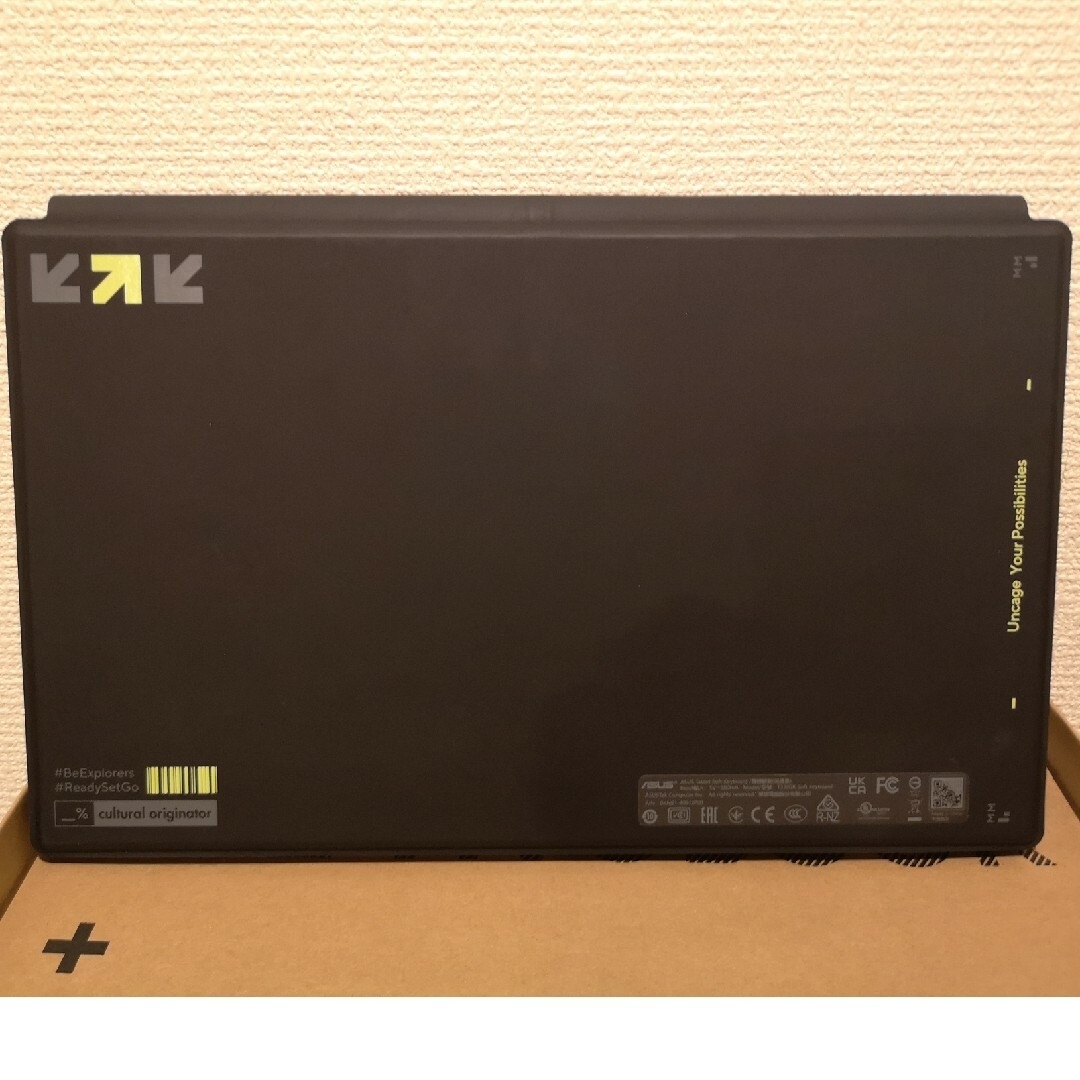 Asus Vivobook 13 SlateT3300KA 有機EL