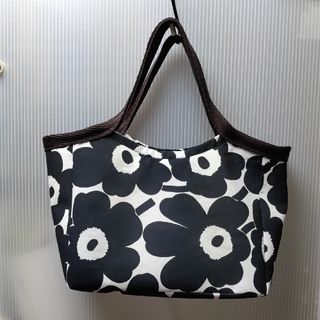 マリメッコ(marimekko)のマリメッコ　グラニーバック(ミニウニッコ　黒×白)(バッグ)