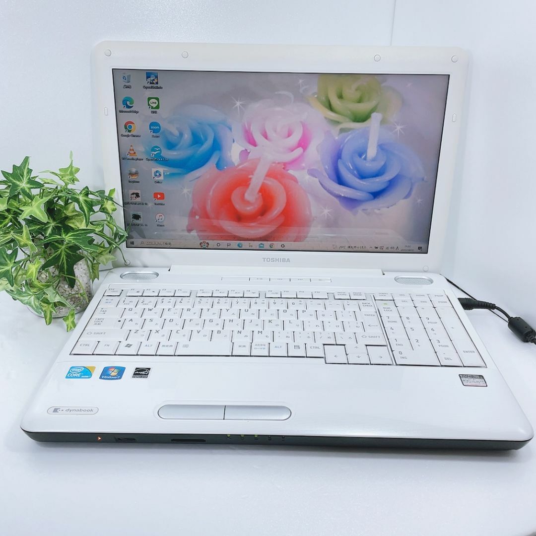 ✓美品✨東芝白✨Core i3✨ノートパソコン すぐ使える設定済み 初心者