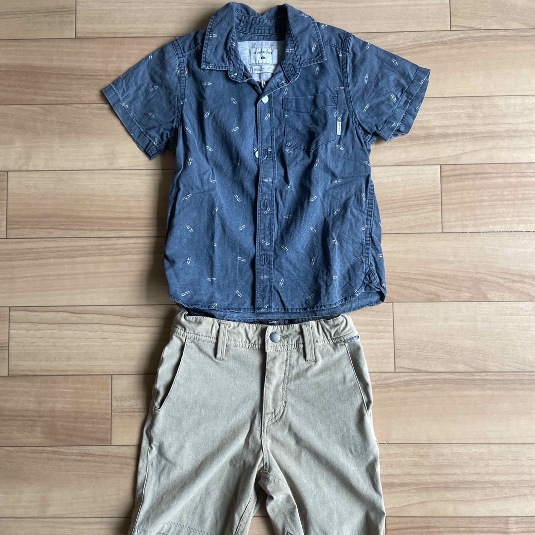 volcom(ボルコム)のQuick Silver 半袖シャツ　Volcom ハーフパンツ　サイズ5 キッズ/ベビー/マタニティのキッズ服男の子用(90cm~)(Tシャツ/カットソー)の商品写真