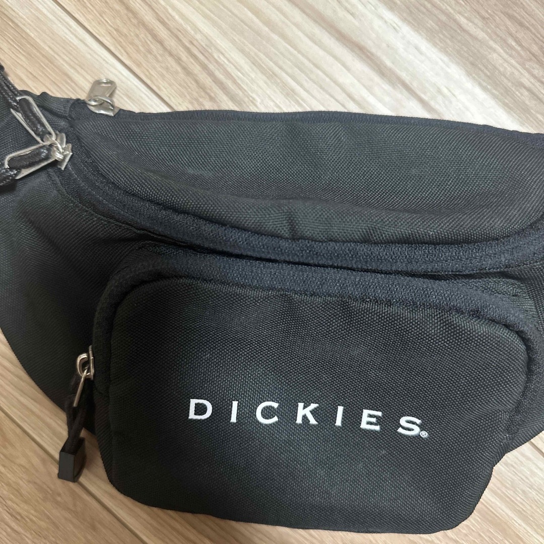 Dickies(ディッキーズ)のDICKIES ボディバッグ メンズのバッグ(ボディーバッグ)の商品写真