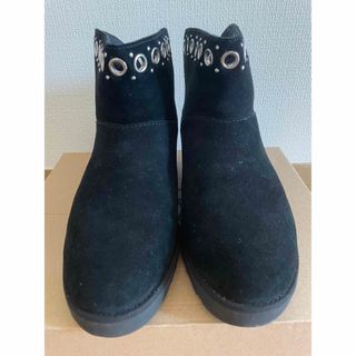 アグ(UGG)の新品未使用品　UGG ショートブーツ　箱付き(ブーツ)