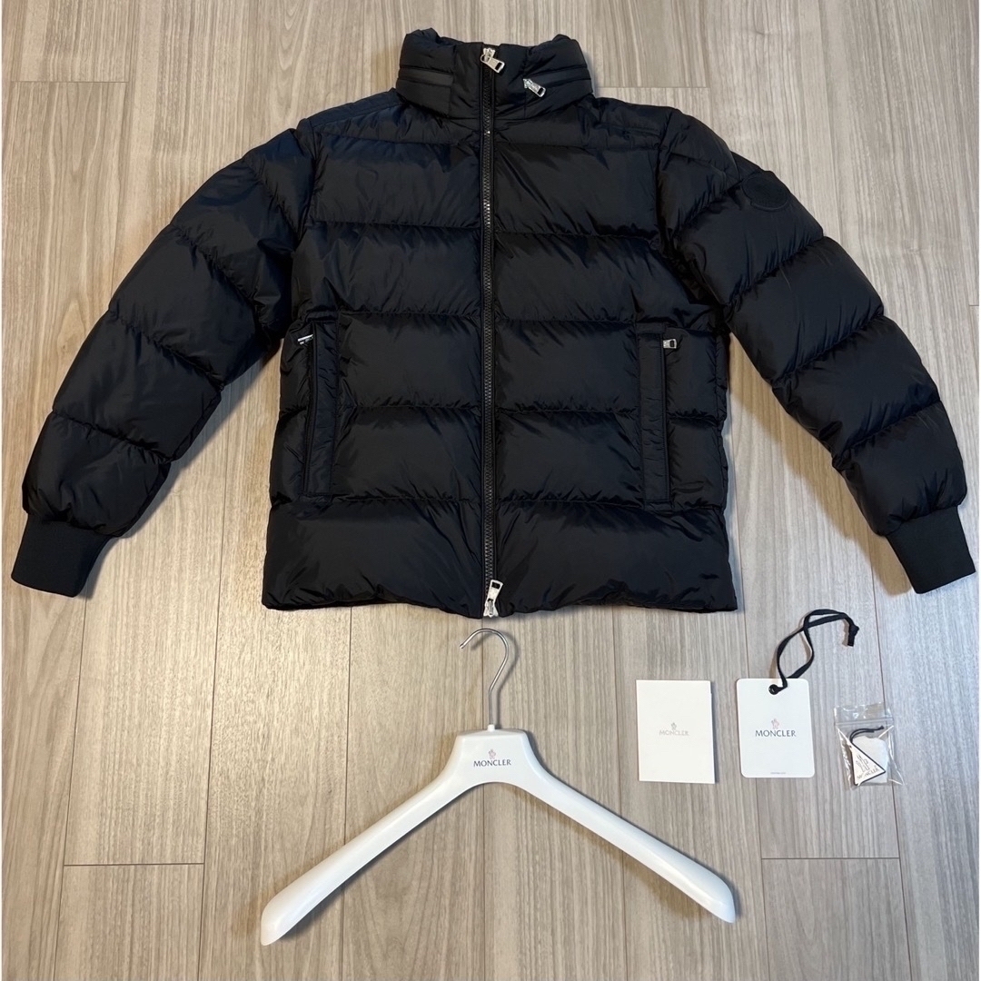 MONCLER(モンクレール)の【美品】MONCLER モンクレール サイズ2 ブラック メンズのジャケット/アウター(ダウンジャケット)の商品写真