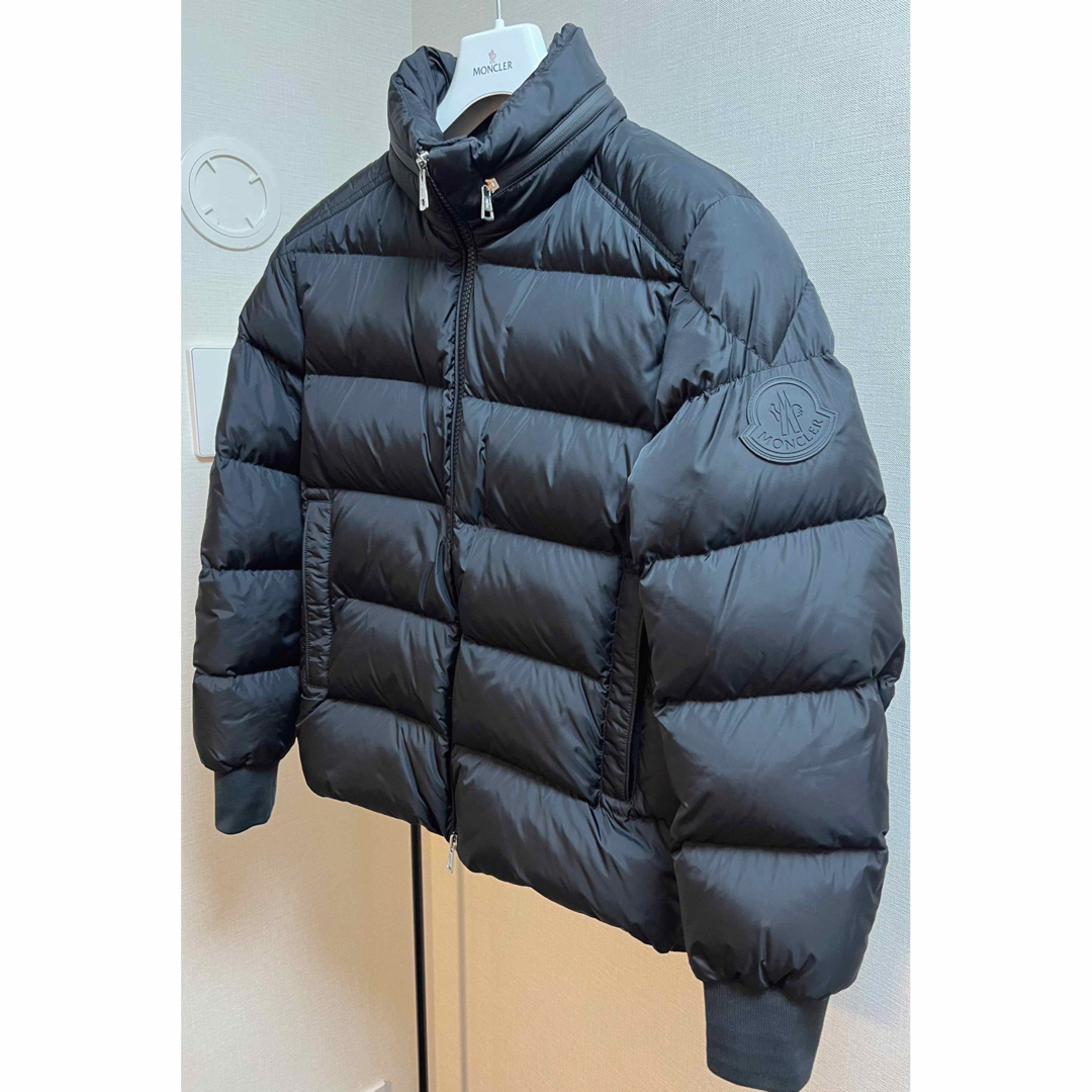 MONCLER(モンクレール)の【美品】MONCLER モンクレール サイズ2 ブラック メンズのジャケット/アウター(ダウンジャケット)の商品写真