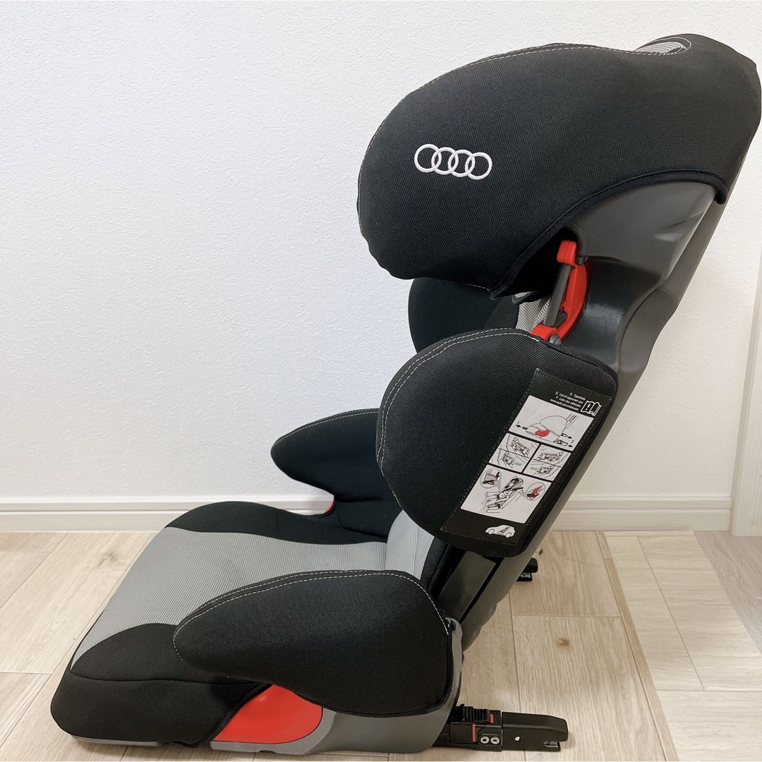 AUDI Audi アウディ ジュニアシート チャイルドシート ヤングスターアドバンスドの通販 by 3n3n shop｜アウディならラクマ